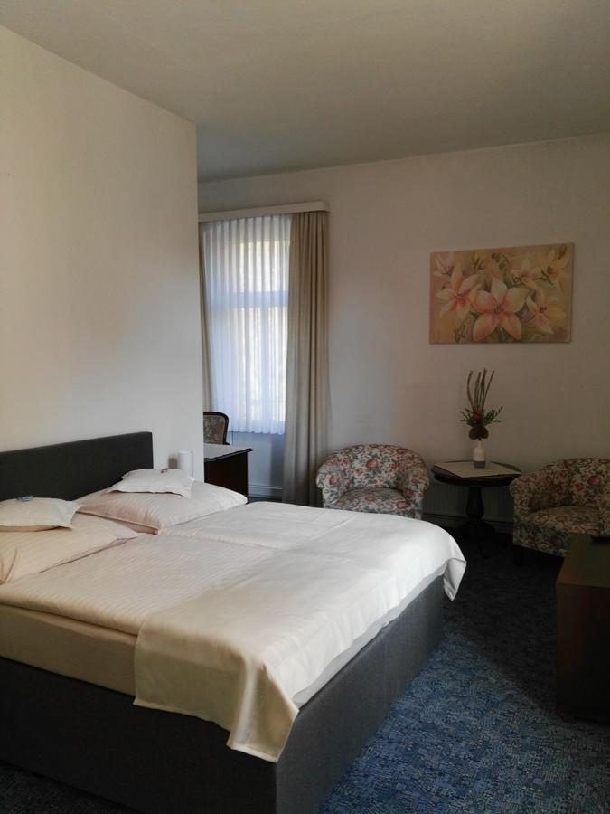 Hotel Carolinenhof Bad Pyrmont Eksteriør bilde