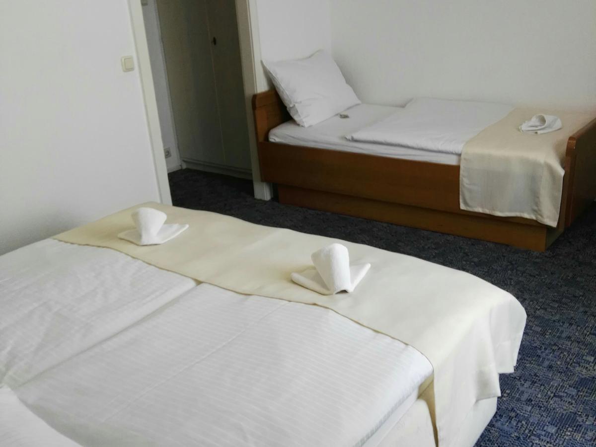 Hotel Carolinenhof Bad Pyrmont Eksteriør bilde